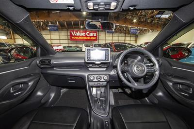 2023 Toyota Yaris - Thumbnail