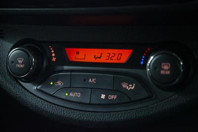 2019 Toyota Vitz - Thumbnail