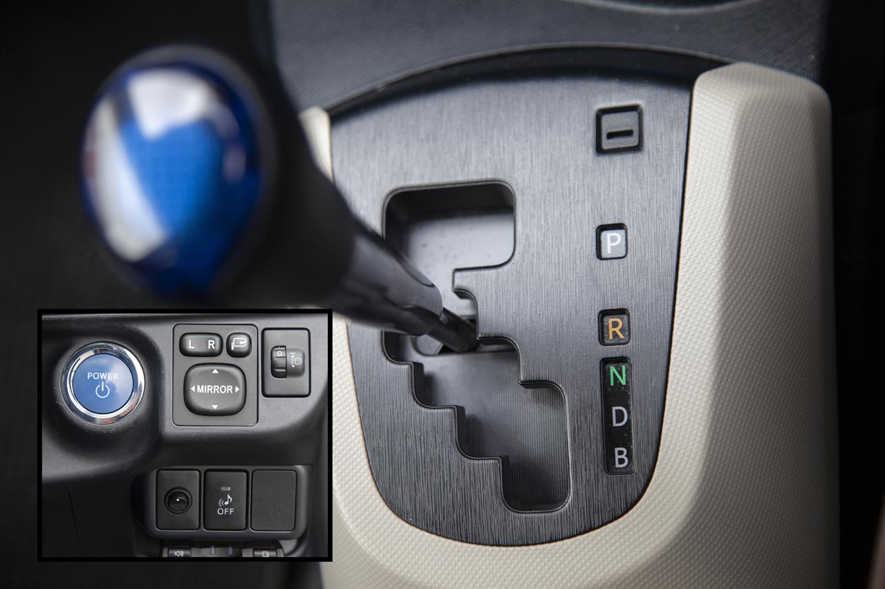 2012 Toyota aqua