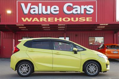 2014 Honda FIT - Thumbnail