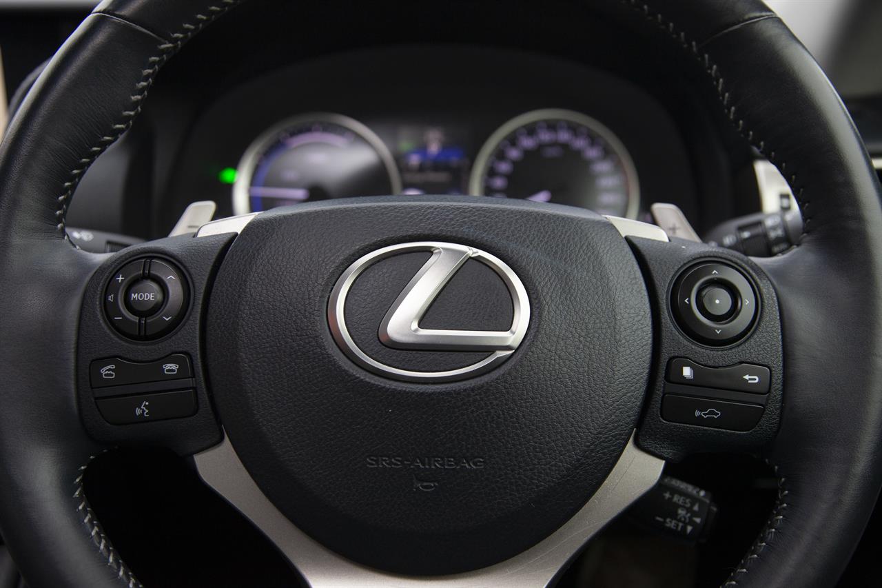 2013 Lexus IS 300H