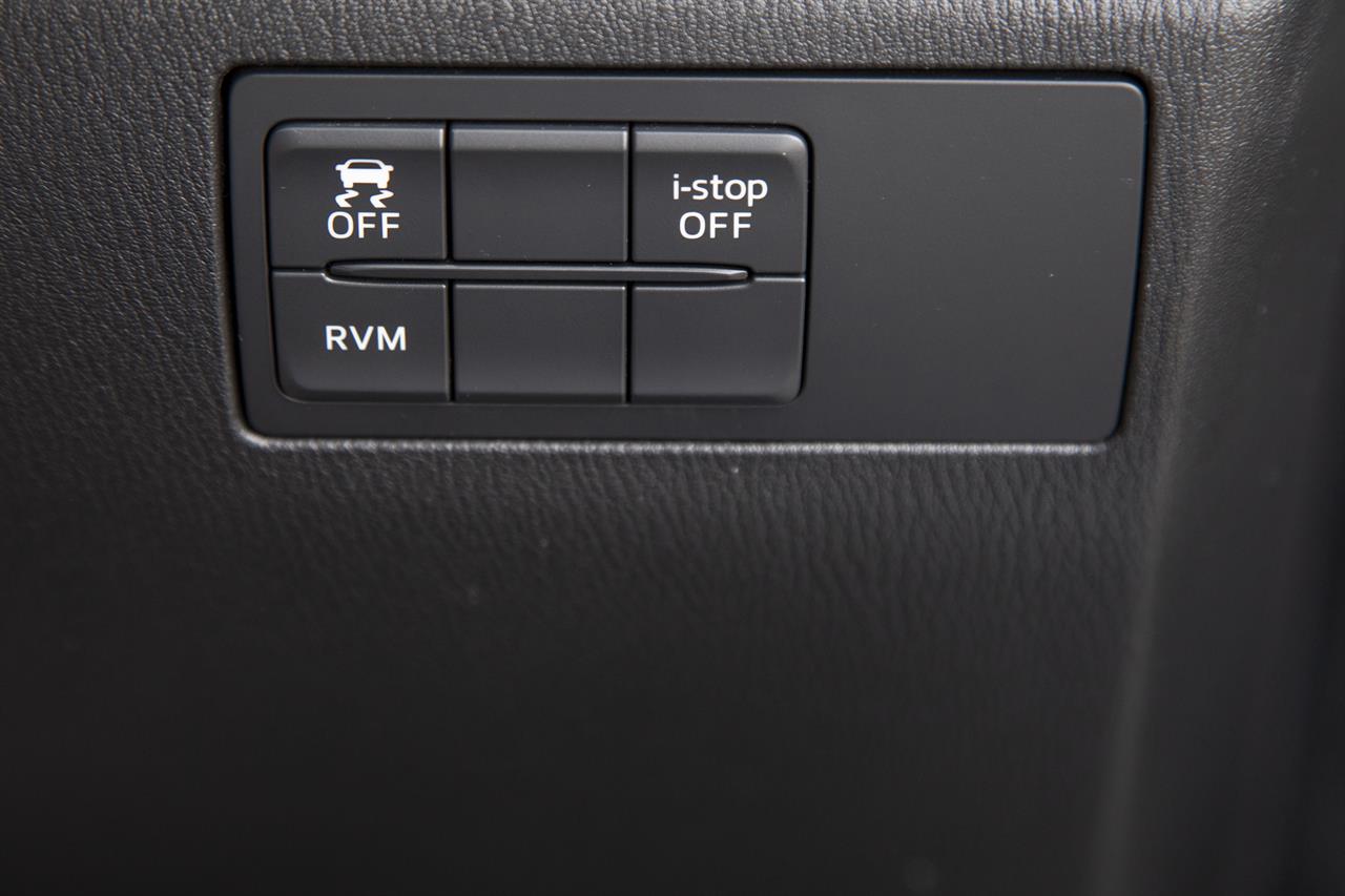 2015 Mazda Axela