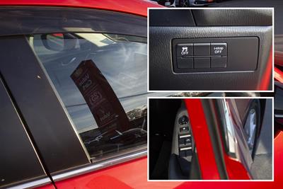 2014 Mazda Axela - Thumbnail