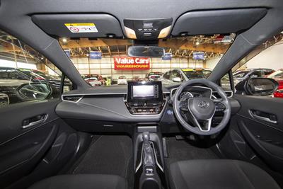 2018 Toyota Corolla - Thumbnail