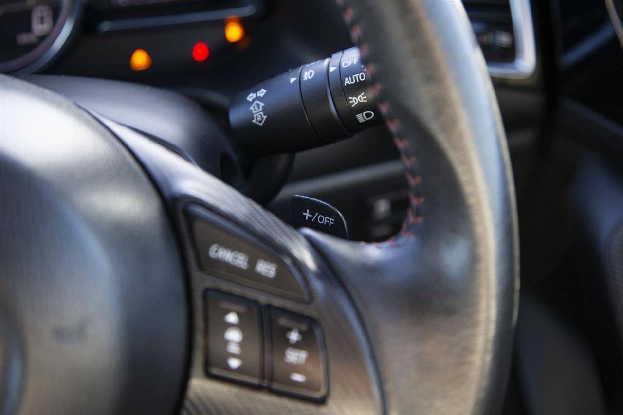 2014 Mazda Axela