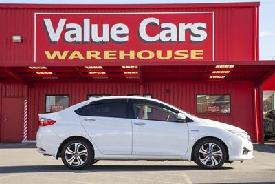 2014 Honda Grace - Thumbnail