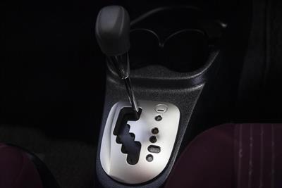 2014 Toyota Vitz - Thumbnail