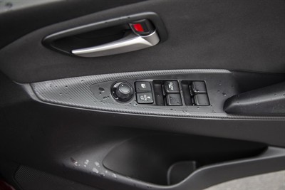 2020 Mazda 2 - Thumbnail